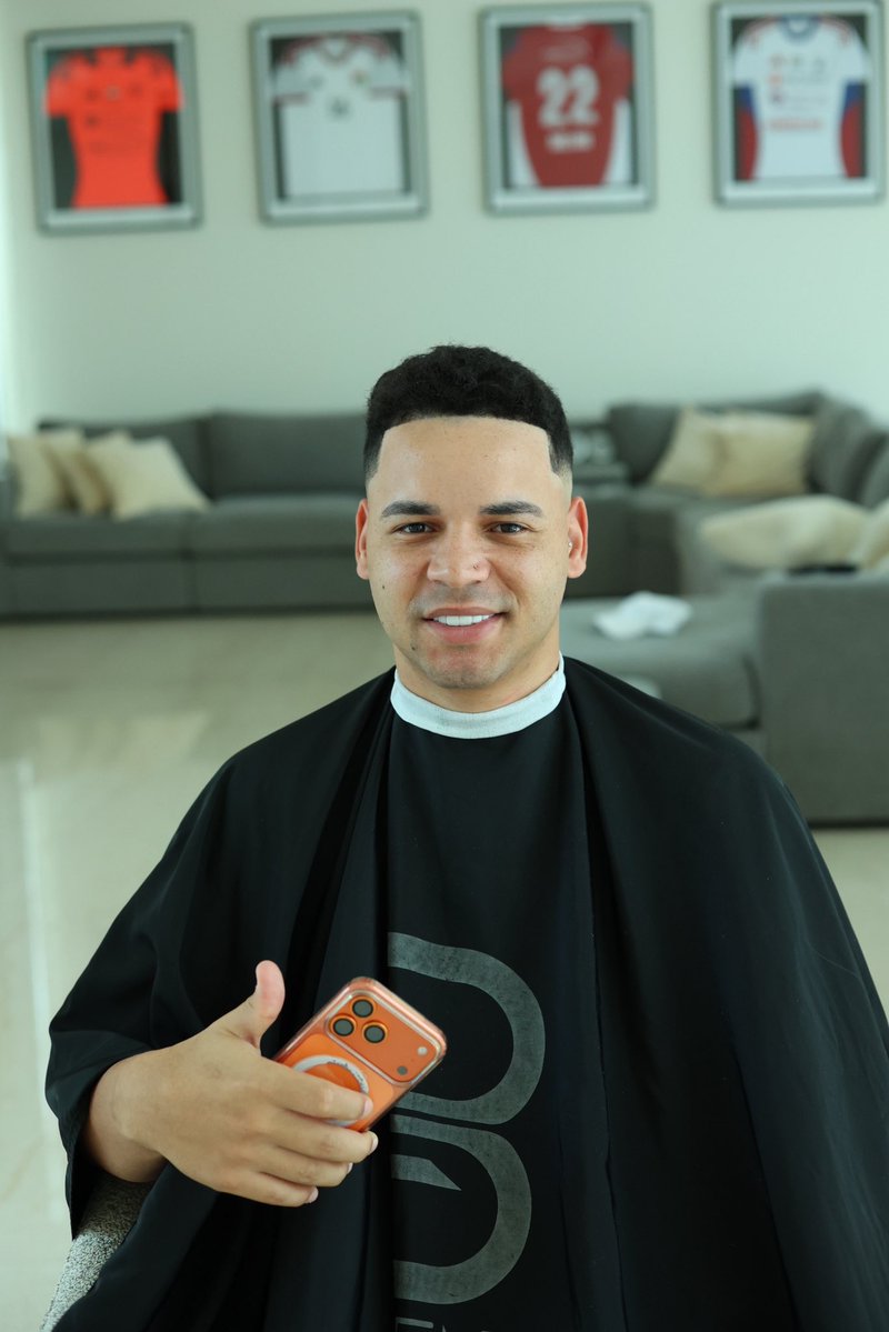 SkyBarber1__'s tweet photo. 💈💈💈 #skybarber1 https://t.co/jyTCOBwy8X