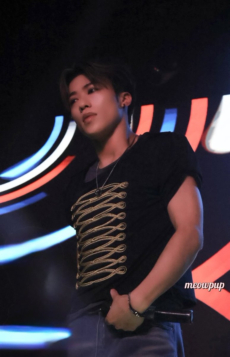 sunnyysmilee's tweet photo. 260728 
퍼포먼스 최고야✨

#체이서 #CHASER #チェイサー
#케이스케 #KEISUKE https://t.co/mcMM9qfalh