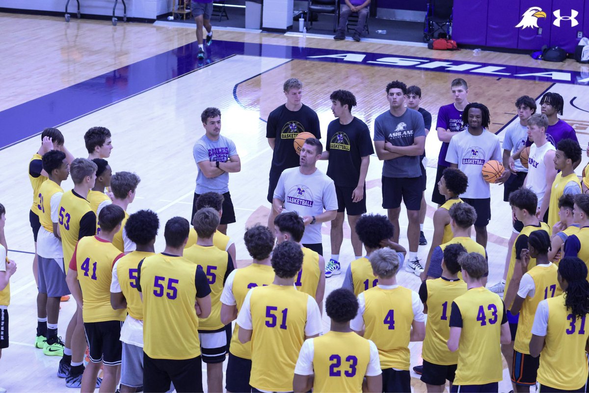 AshlandU_Hoops's tweet photo. Elite Camp 2026 🏀🦅

A huge thank you to everyone all the incredible talent that came out to today’s Elite Skills Camp 😤 https://t.co/I9tobZsUkb