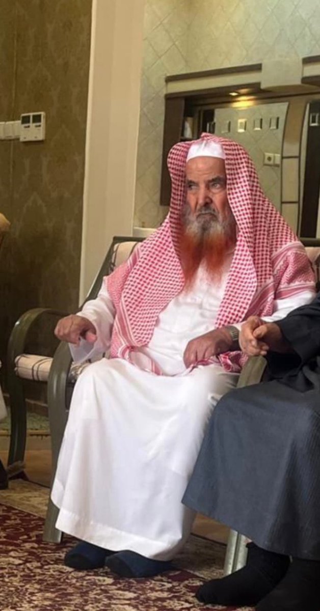 science_lumiere's tweet photo. Nous avons appris avec une profonde tristesse le décès du père de notre cheikh Abdullah Al-Qusayr رحمه الله.

Nous demandons à Allah de lui pardonner, de lui faire miséricorde, d’élever son rang parmi les habitants du Paradis et de lui accorder le plus haut degré du Firdaws.

Nous demandons également à Allah d’accorder Sa miséricorde à notre cheikh Abdullah Al-Qusayr, de le récompenser abondamment pour sa piété, sa patience et son dévouement, et de réunir le père et le fils dans les plus hauts degrés du Paradis.