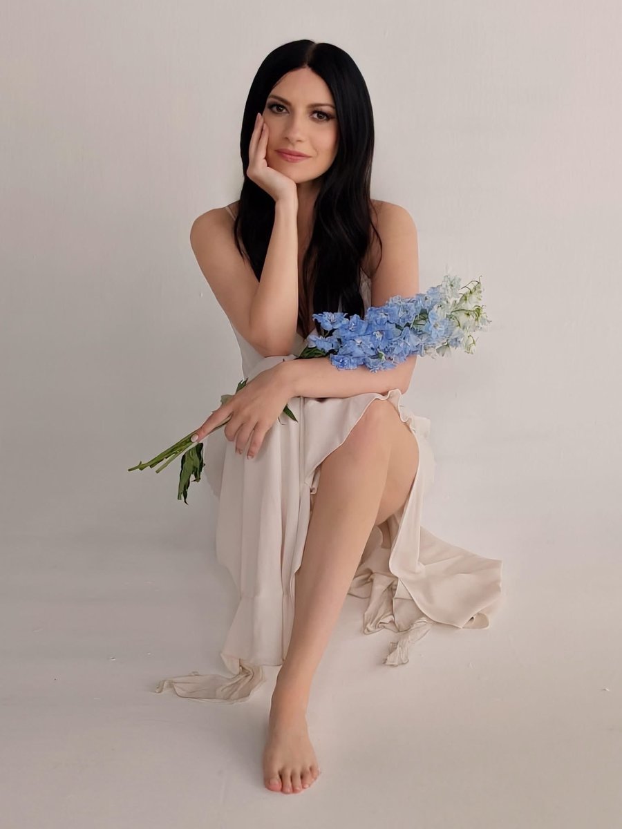 LauraPausini tweet picture