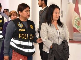 AnibalGarzon's tweet photo. Hoy ha sido investida la corrupta, exconvicta, e hija de un genocida, Keiko Fujimori como Presidenta del Perú tras unas elecciones llenas de irregularidades en su cuarto intento. Veremos si acaba su mandato, el pueblo peruano no callará https://t.co/SrOgaObS0R