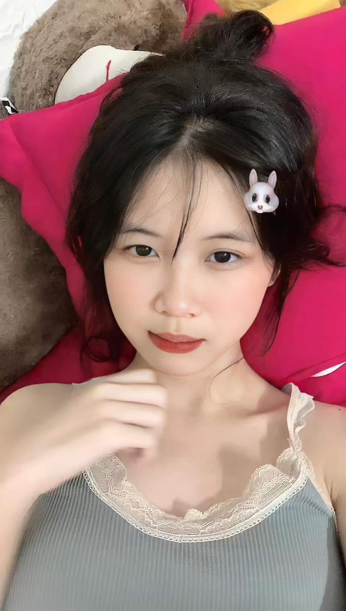 YurikoOkoren's tweet photo. في كل الحنين يبني الروح لحظة، لحظة صمت. في lavon meske🇻🇳 https://t.co/WjuApZqZ9d