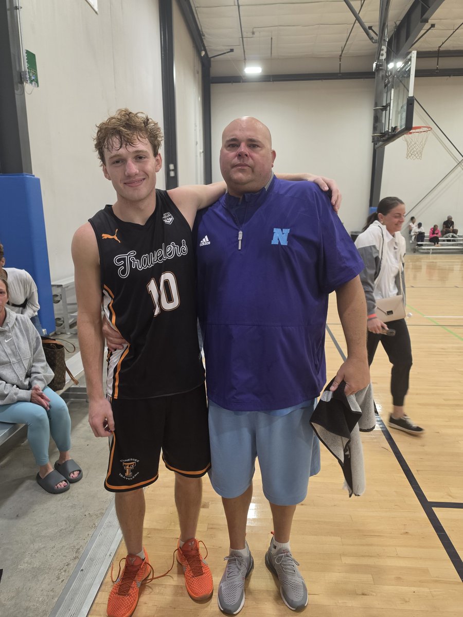 brady_harris10's tweet photo. Highlights from my last 2 AAU  games @Phenom_Hoops . Thank you @tntravelers2027 and @Roundmound62 for the last 5 years. I would not be the player I am today without you! @tntravelers5sp @PrepHoopsTN @5StarPreps @TheHoopState https://t.co/ll84ORInuw