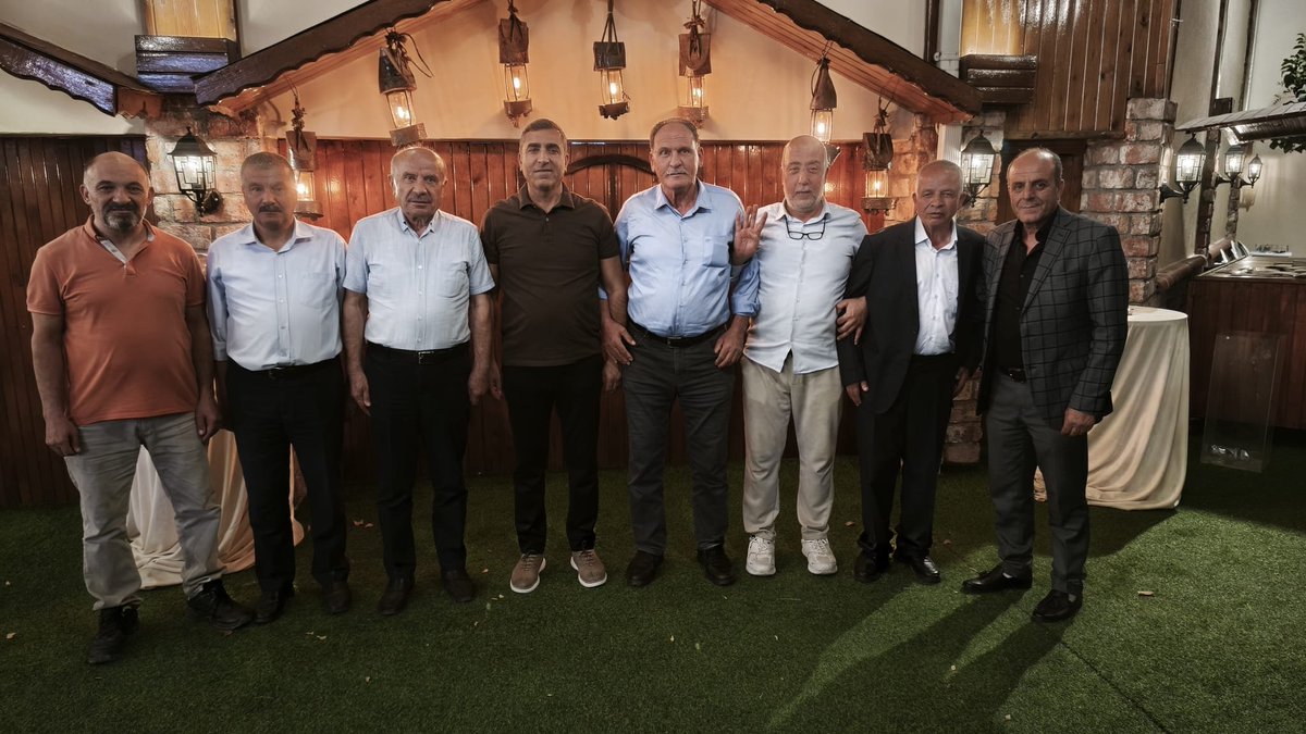 SincanAkParti's tweet photo. Sosyal Politikalar Birimimiz; İlçe Başkan Yardımcımız Sn. İbrahim Çakır, Yönetim Kurulu Üyelerimiz ve Belediye Meclis Üyemiz Sn. Osman Akdoğan ile birlikte, Mevlana Mahallesi Komisyon Üyemiz Sn. Satılmış İncedemir'in kıymetli evladı Büşra Hanım ile Ahmet Bey'in düğün merasimine katılım sağladı.

İlçe Başkanımız Sn. Mustafa Özcan'ın selamlarını ileterek, hayatlarını birleştiren genç çiftimizi gönülden tebrik ediyor, kendilerine iki cihan saadeti diliyoruz.