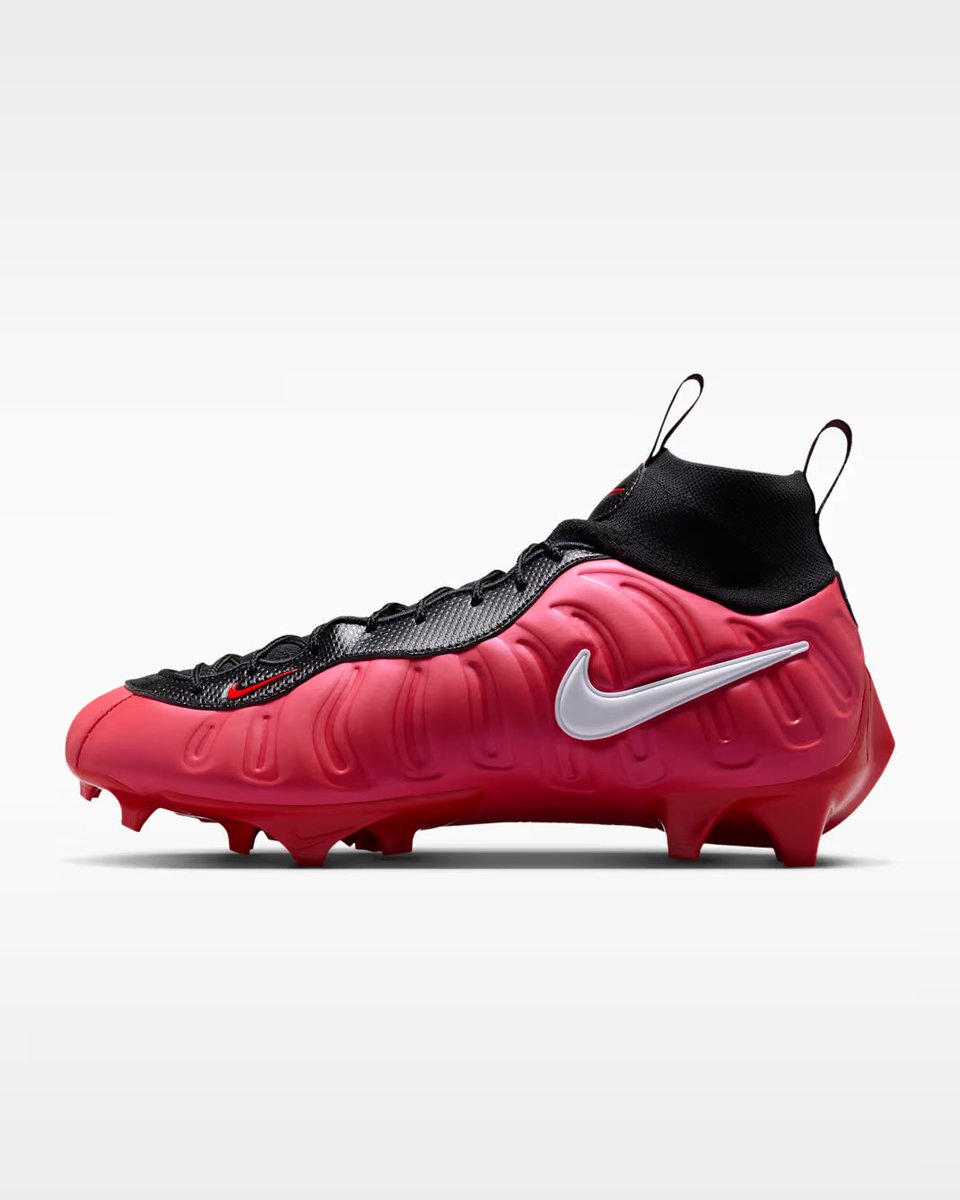 J23app's tweet photo. Coming Soon: Nike Vaporposite Pro Football Cleats on Nike // Ad

Link -> https://t.co/ghHPoJ3dNA https://t.co/QPQeAUvkTU