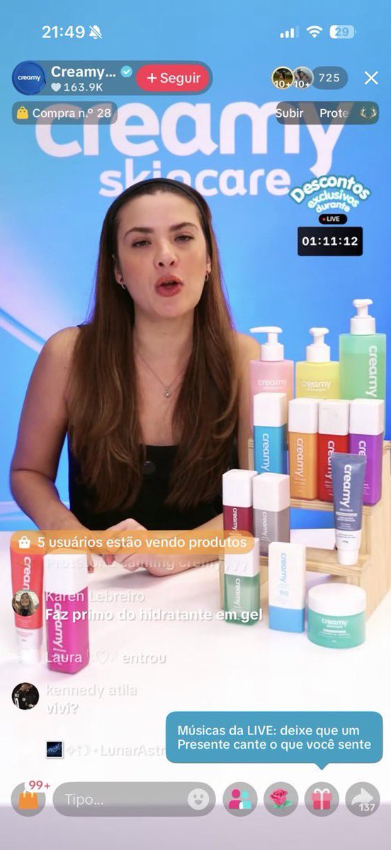 ccardixys's tweet photo. @ratauraa Pelo menos a orfã ficou com a Creamy https://t.co/xvsybUmiu5