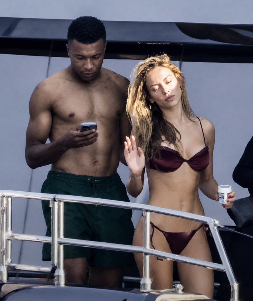 OfficialBFresh's tweet photo. Kylian Mbappé and Ester Expósito spotted together in Porto Cervo, Italy. 🇮🇹✨ https://t.co/4zaext51pV