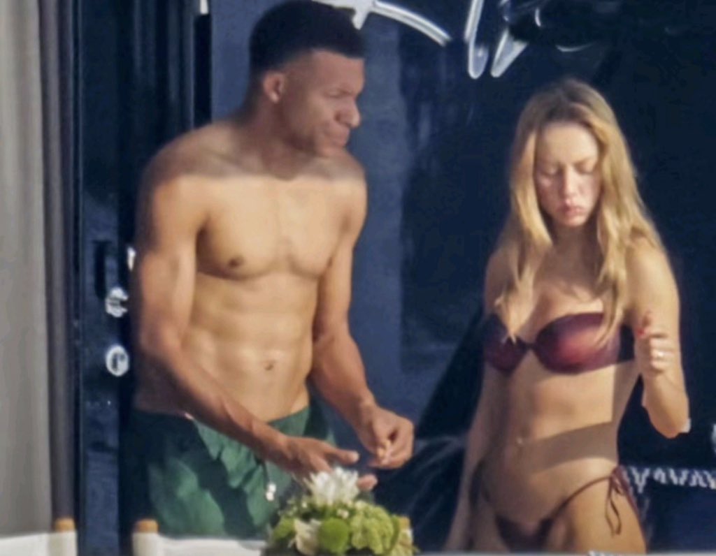 OfficialBFresh's tweet photo. Kylian Mbappé and Ester Expósito spotted together in Porto Cervo, Italy. 🇮🇹✨ https://t.co/4zaext51pV