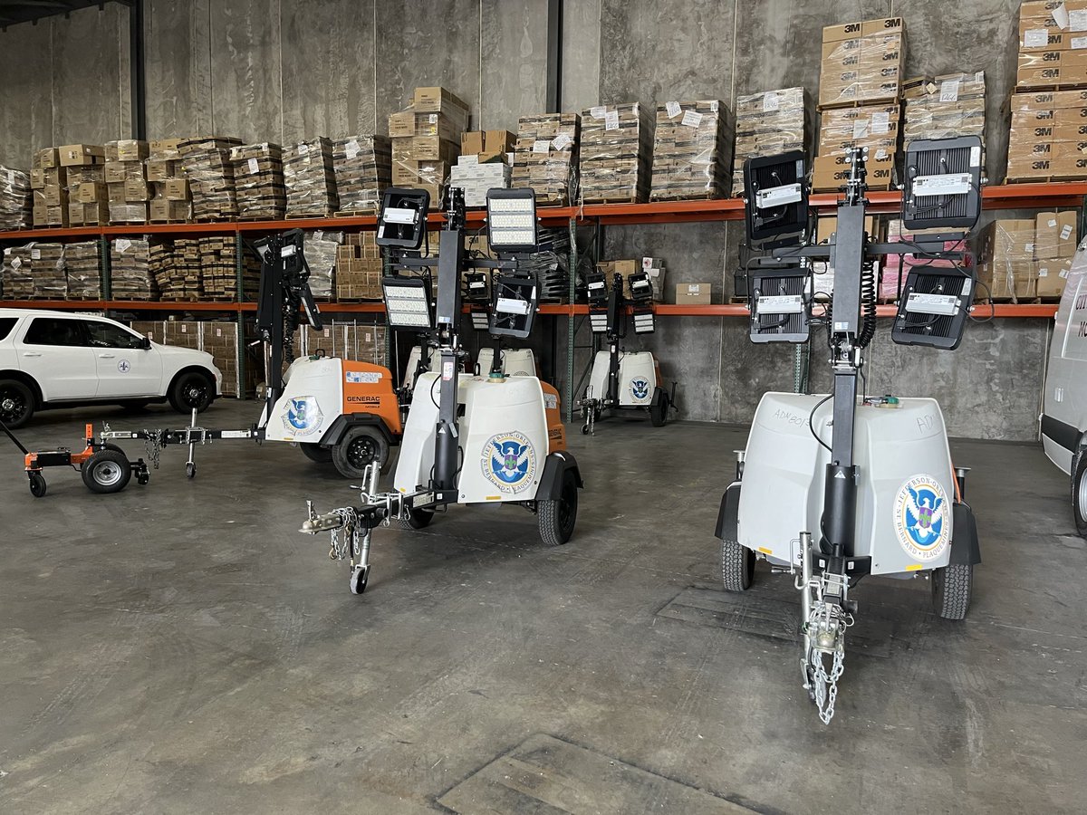 nolaready's tweet photo. NOCEM is hard at work supporting the work of RTA and NOPD’s Transit Police Unit as they begin a comprehensive effort to improve conditions at the Transit Hub located at the Main Library. https://t.co/umPTSKB3ZU
