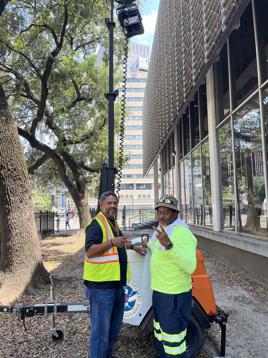 nolaready's tweet photo. NOCEM is hard at work supporting the work of RTA and NOPD’s Transit Police Unit as they begin a comprehensive effort to improve conditions at the Transit Hub located at the Main Library. https://t.co/umPTSKB3ZU