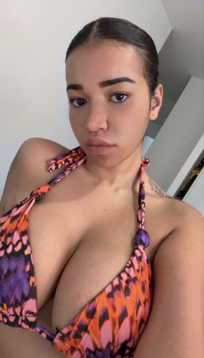 FC Ruby Nikara tweet media