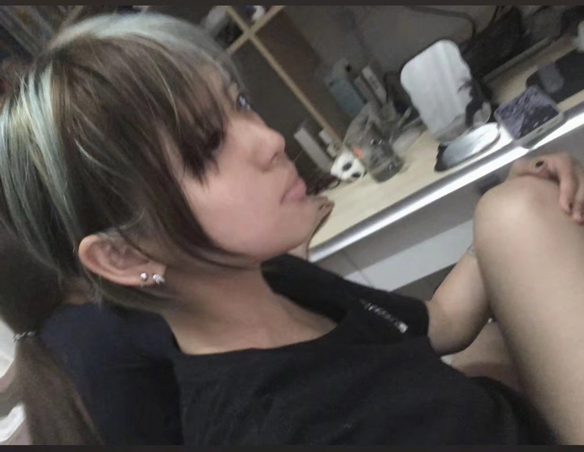 wuko666's tweet photo. 正脸依旧国家机密👁️ #4i #短发女生 #假小子 https://t.co/sSqqFEdg6A