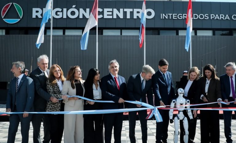 4PAgenda's tweet photo. Sede permanente en #SanFrancisco: el hito de integración entre Córdoba, Santa Fe y Entre Ríos
#RegionCentro
https://t.co/Sh5IB1nmdM https://t.co/pc665PnQZ6