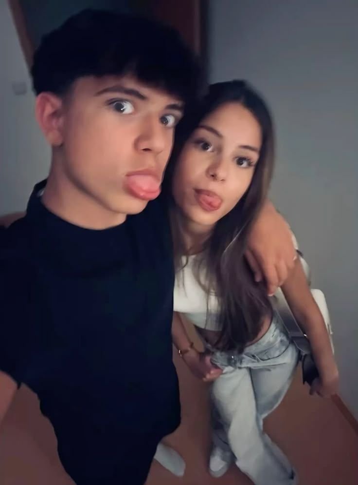 EmmaBiancadz's tweet photo. O melhor amigo faz anos, sabes oque vales para mim e palavras não são o suficiente pra descrever o quão importante és para mim, sempre tiveste la para tudo e eu agradeço isso e podes contar sempre comigo pedrocas, desde o final de 2024 inicio de 2025 para a vida.
Adoro-te 🩵 https://t.co/4QYsxn37ZE