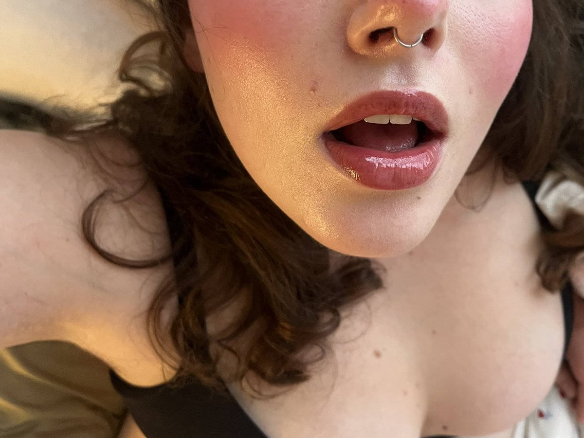 p0rn_princess's tweet photo. i’m a stupid porndyke and i love watching men masturbate https://t.co/dqbzZwmnFs