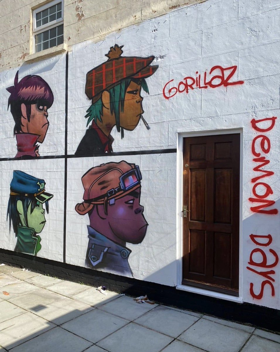 NoContextBrits's tweet photo. British graffiti. Best in the world. https://t.co/aXhpf2c9PO