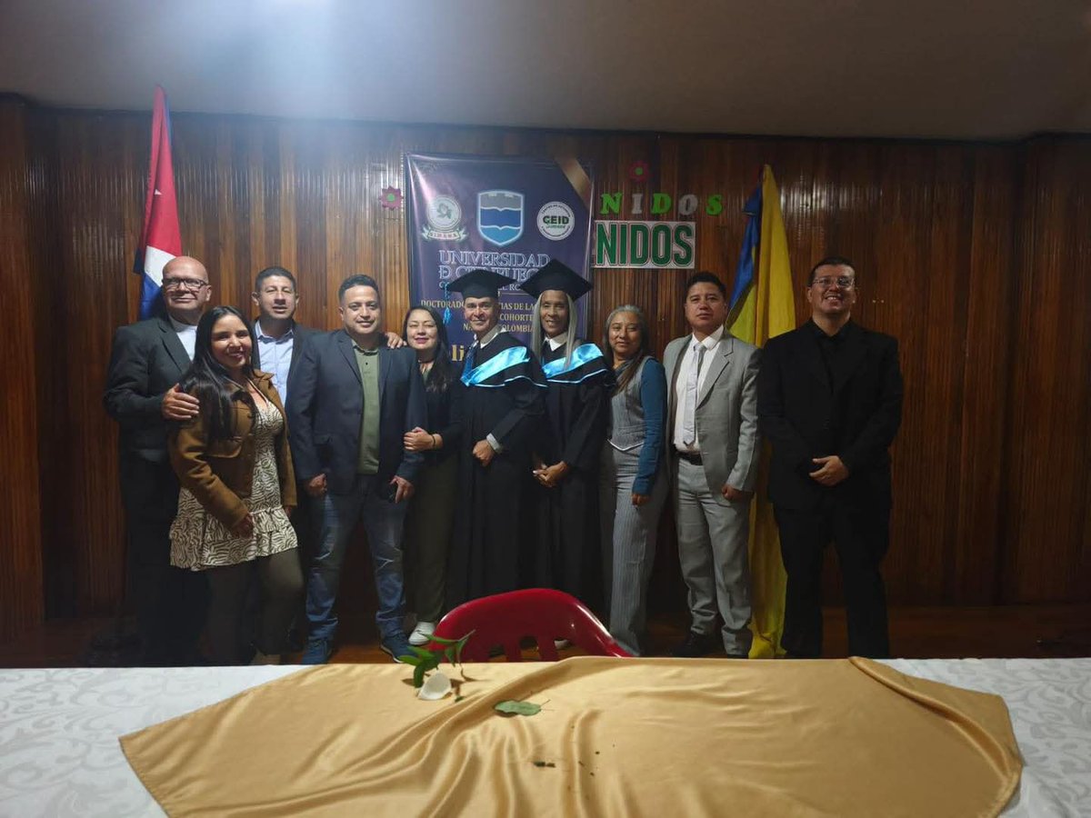 CubaMES's tweet photo. 🎓🇨🇴 La @ucfgos celebró en Pasto, Nariño, la graduación de la Primera Cohorte del Doctorado en Ciencias de la Educación.
🤝 Un hito de cooperación internacional que fortalece la excelencia académica en América Latina.
👏 ¡Felicitaciones, nuevos doctores!

📸ℹ #UCf 
#Cuba https://t.co/RxFYQKFS3k