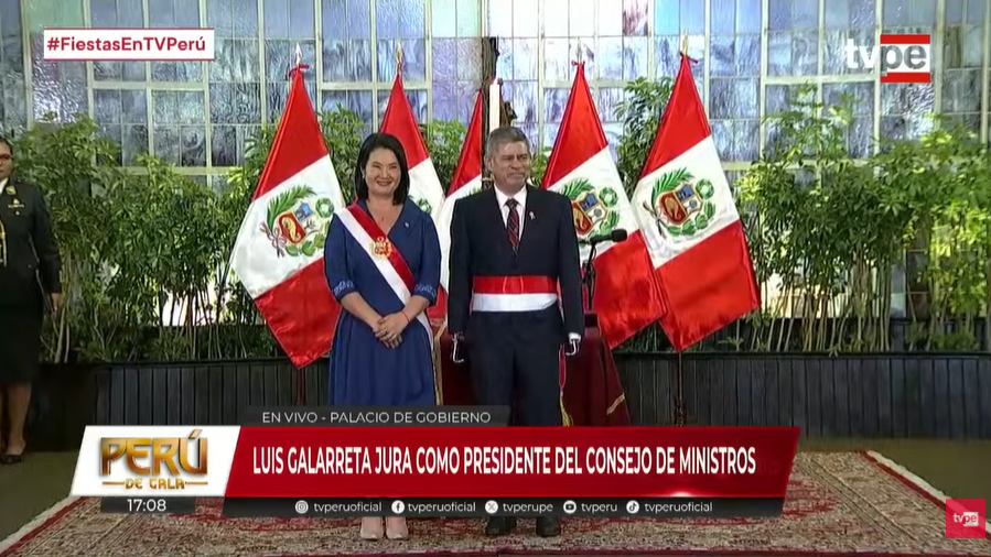 giotorrespe's tweet photo. 🚨 #LOÚLTIMO | Keiko Fujimori toma juramento a su Gabinete Ministerial. Luis Galarreta asume la Presidencia del Consejo de Ministros.

@maz_mediatv https://t.co/ktQpg7FGij
