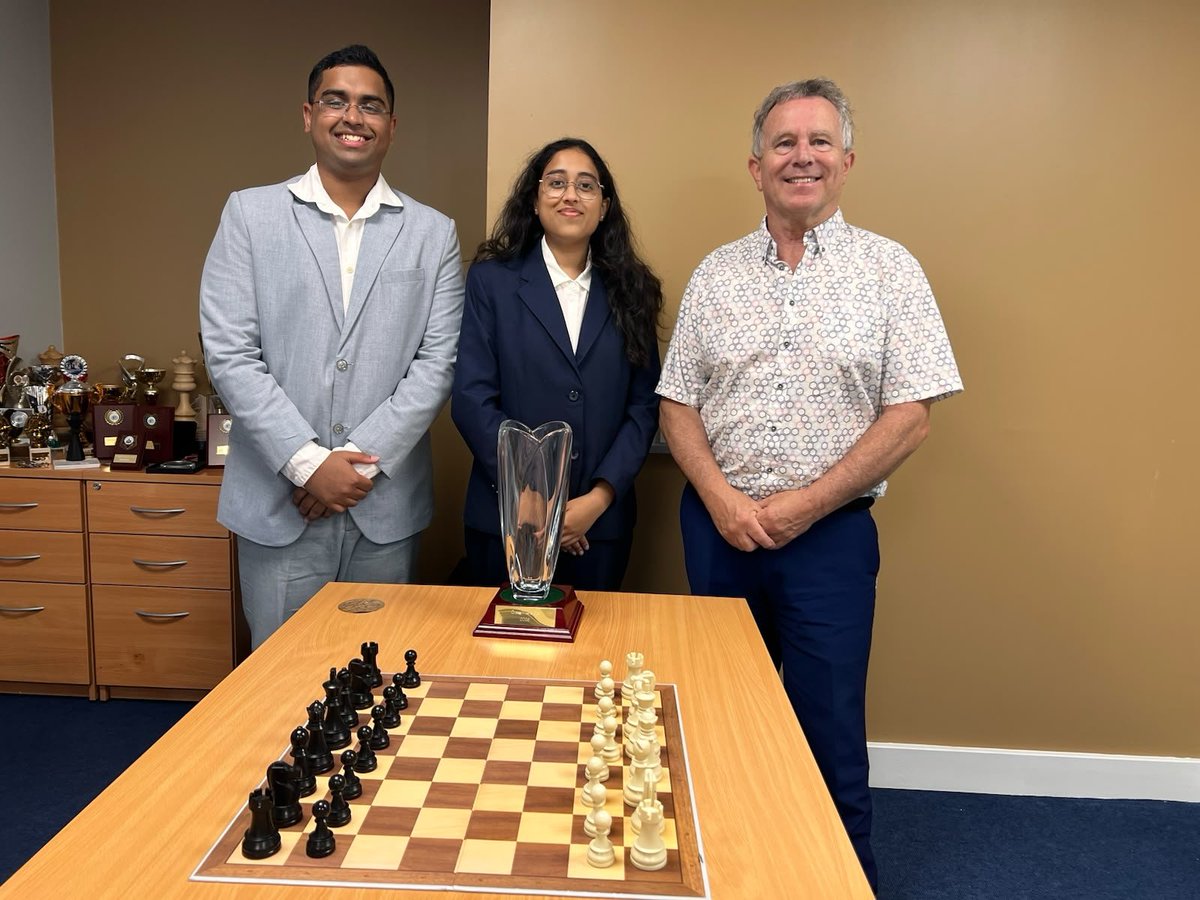 ictl_64's tweet photo. Delighted to welcome @SeanFlemingTD to ICTL Office! Great talks on growing Irish chess &amp; celebrating Trisha's Woman Grandmaster title. 

Thank you for your time and continued support, Deputy Fleming!
 #IrishChess #Laois @IrishChessUnion @LSNationalist  @PortlaoiseEnter https://t.co/VBiXjkbZiz