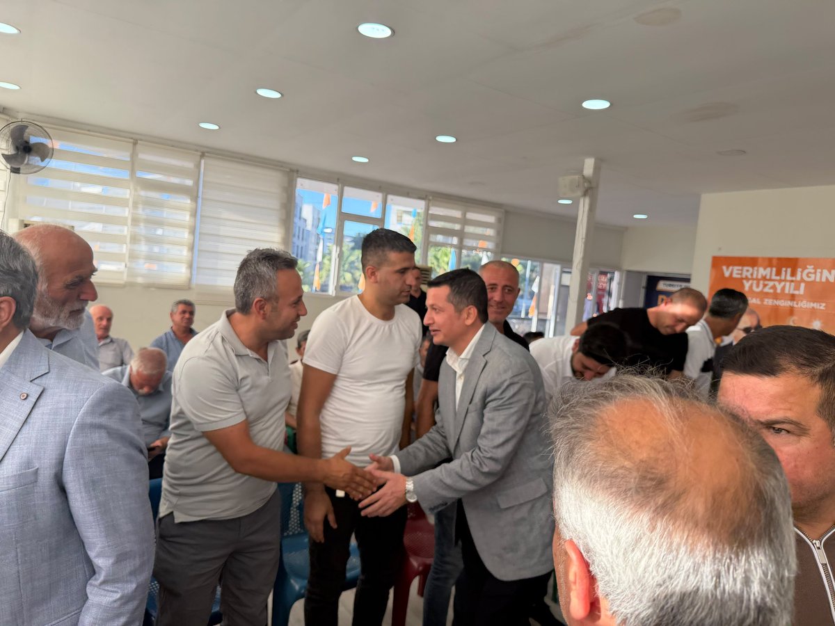 m_fatiholgun's tweet photo. 📍Merkez İlçe Danışma Meclisi 

AK Parti Adıyaman Merkez İlçe Başkanlığı olarak, İl Başkanımız Sayın Ekrem Çadır’ın katılımıyla; mahalle teşkilatlarımız, belediye ve il genel meclis üyelerimiz ile yönetim kurulu üyelerimizin iştirakiyle Daraltılmış Danışma Meclisi Toplantımızı büyük bir heyecan ve güçlü bir motivasyonla gerçekleştirdik.

Toplantımızda yeni üye çalışmalarımızı, üye ziyaretlerimizi ve sandık teşkilatlanmasına yönelik çalışmalarımızı kapsamlı bir şekilde değerlendirerek, önümüzdeki döneme ilişkin hedeflerimizi ve yol haritamızı istişare ettik.

Milletimize hizmet yolunda teşkilatımızın her kademesiyle aynı inanç, aynı heyecan ve aynı dava bilinciyle çalışmaya devam ediyoruz. Birlik ve beraberlik içerisinde, Türkiye Yüzyılı hedeflerimiz doğrultusunda durmadan, yorulmadan yol yürümeyi sürdüreceğiz.

Rabbim birlik ve beraberliğimizi daim eylesin, çalışmalarımızı hayırlara vesile kılsın.
@abuyukgumus @hakanaksu058 @farukaytek @avekremcadir