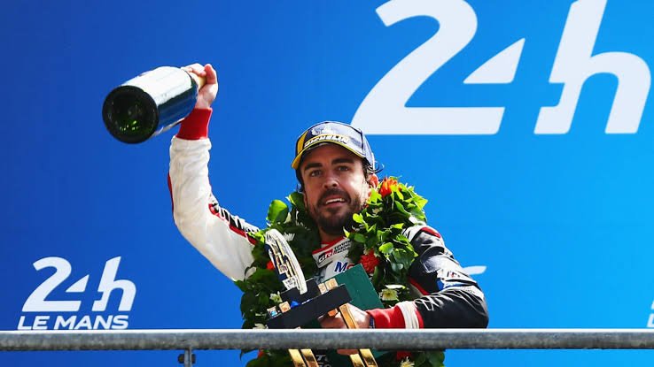 JohnF1_14's tweet photo. Feliz 45 cumpleaños al ídolo que llevo siguiendo durante toda la vida.

El no rendirse y dar tu mejor versión, dando igual las circunstancias son dos de los incontables valores que enseña Fernando Alonso.

Gracias por todas las alegrías que nos has dado, felicidades @alo_oficial https://t.co/P9LfhtErkl
