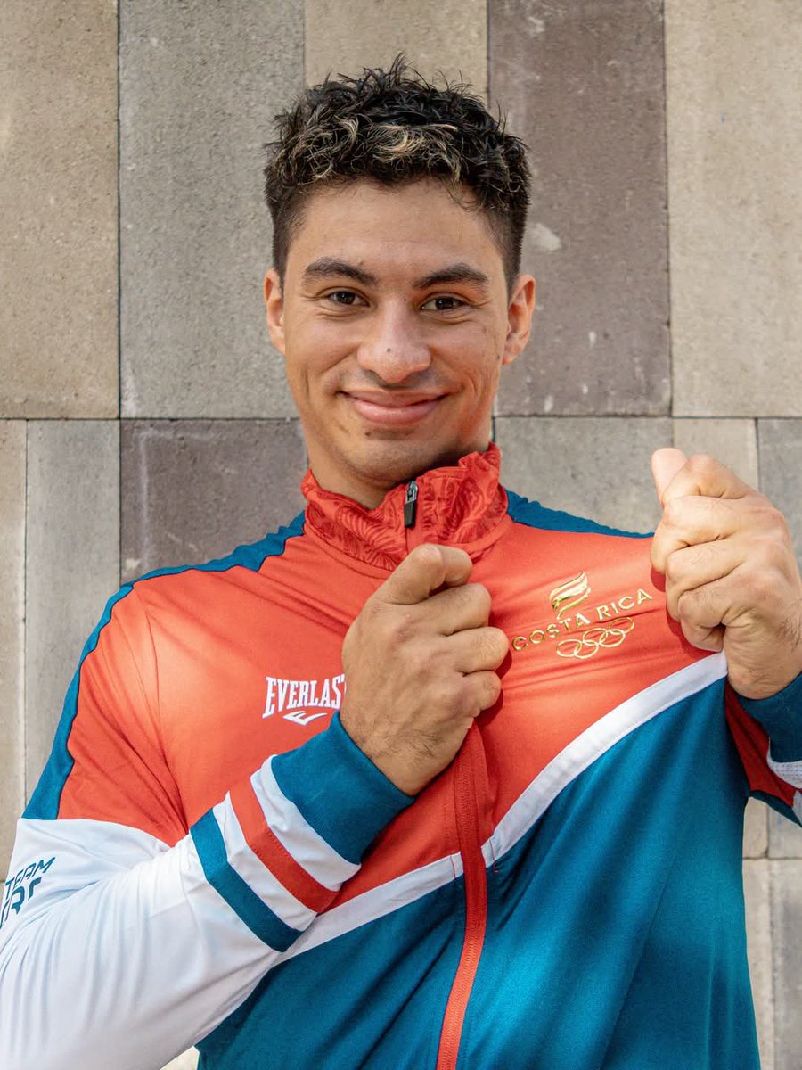 _TuNoticia's tweet photo. #Internacionales #Deportes 

Julián Webb conquista la medalla de bronce en la categoría +87 kg de taekwondo de los Juegos Centroamericanos y del Caribe Santo Domingo 2026. https://t.co/GOuQ27I46X
