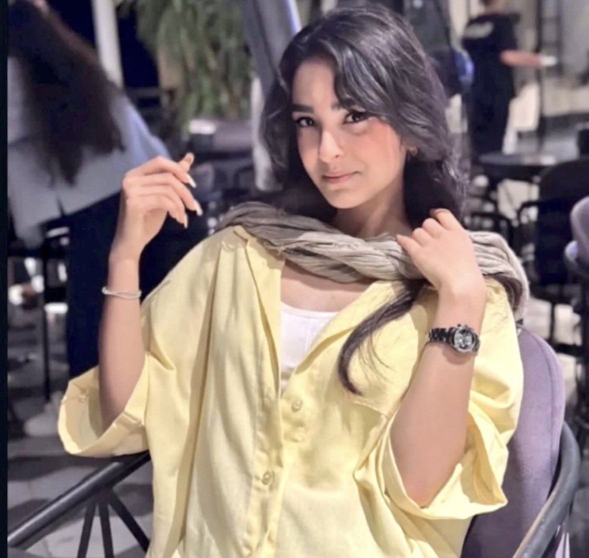 luanrxo0's tweet photo. Malika Azizi, from Rasht, who has been arrested by the Islamic regime and is imprisoned.
She has been issued an immediate death sentence. She is being held in Lakan Prison in Rasht, and her family has disowned her.
#MelikaAzizi
#AlikhaniSquare
#StopExecutionsInIran
@amnestyusa https://t.co/EqAucN9JuB