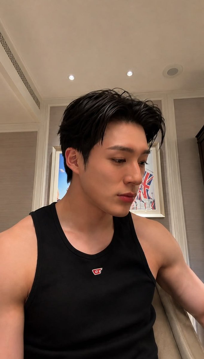 Prvrtjeno's tweet photo. Bangsat pagi pagi memek gua udah di entot in sama bang mingyu, kirain semalem pulang telat ga marah ternyata malah pagi pagi memek gua di bikin kebas sama kontol gede nya. https://t.co/de19zXQ4DF