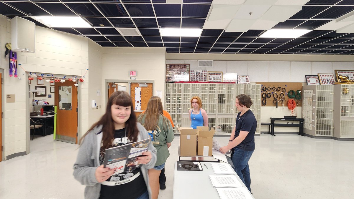 BCHS_Mr_J's tweet photo. Specail thanks to these helping hands that came to prepare music folders, t-shirts, flip folders, lyres, sousaphones, drumline equipment and more! We are almost ready to fire up the big red machine! https://t.co/UAr4796lWF
