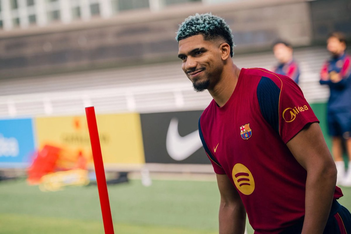 forcabarca_ar's tweet photo. عاد https://t.co/mBq5kFyfdV