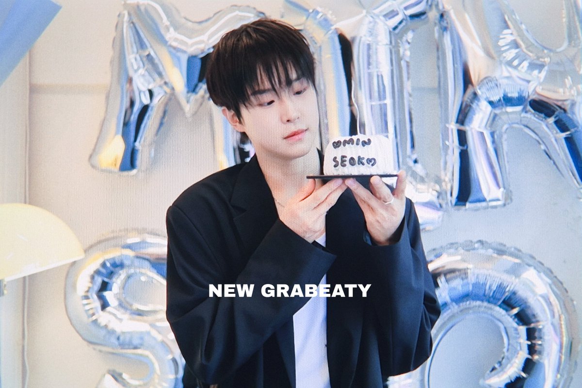 NEW_GRABEATY's tweet photo. 260727 민석이 생일🎂🤍
#0727_오늘은_민석데이
#박민석 #뉴비트 #NEWBEAT
#shotsofminseok https://t.co/Xtx8tfLuzE