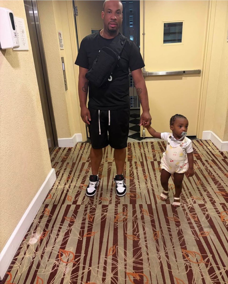 BigO246's tweet photo. It’s my Birthday and my twin spending the day with me. Happy Birthday to me #41 never looked so good #leo https://t.co/BSkUAaFBJI