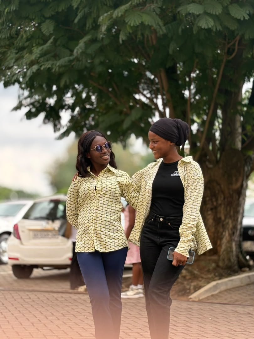 afsts_knust's tweet photo. 🔥AFSTS WEEK CELEBRATION🔥

Day 2 of the Week Celebration was so fun and interesting with students repping their school so proudly. Lots of schools from various regions were rocked to class making the class look very colourful and charged🥳👌🔥😂

#afststothewiase #repschool https://t.co/mc6T0Pq2VV