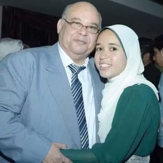 atefosman1's tweet photo. بنفكركم تباركوا لبنت الفنان علاء زينهم علي نجاحها في الثانوية ❤️😂 https://t.co/OCMI0K9h8R
