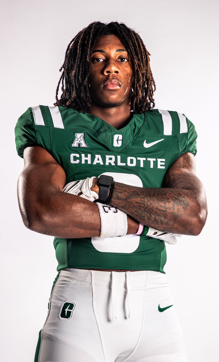 dylon_womack's tweet photo. Blessed🙏 Year 2 ⛏️ https://t.co/YqUMAHJKqv