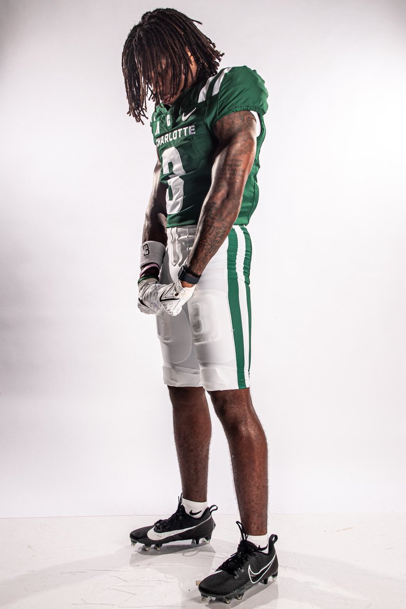 dylon_womack's tweet photo. Blessed🙏 Year 2 ⛏️ https://t.co/YqUMAHJKqv