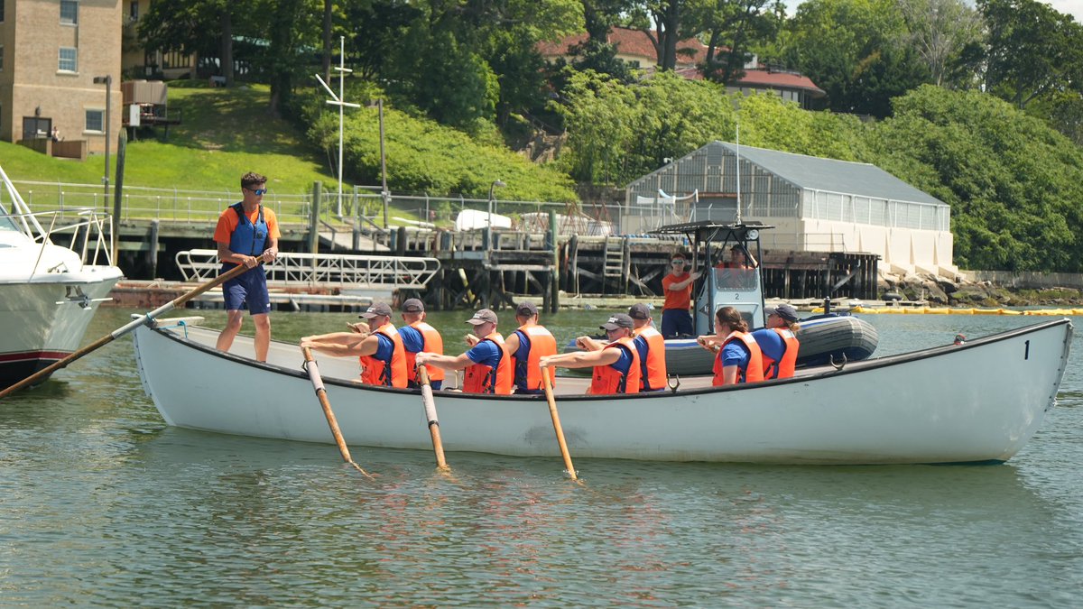 UsmmaO's tweet photo. Sweat. Teamwork. Determination.
The challenges of INDOC ended with a day of waterfront competition that pushed the Class of 2030 to rely on one another, proving
that success is built through teamwork and resilience.
#usmma #kingspoint #merchantmarine #leadership #actanonverba https://t.co/qjRy3ztLdO