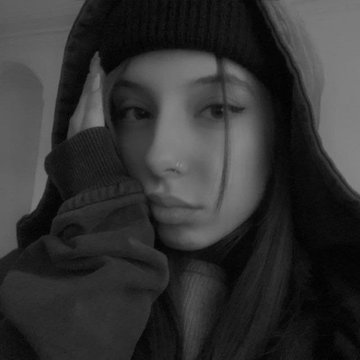PalangehSoratiy's tweet photo. Diana Taherabadi,a 16yearold student, was arrested on the 25th of January 2026 at her home in Karaj and transferred to Rajaei Shahr Prison.  
Her case faces the risk of a death sentence,her family has serious concerns about her condition
#DianaTaherAbadi
#دیاناطاهرآبادی https://t.co/JygD9sCWHt