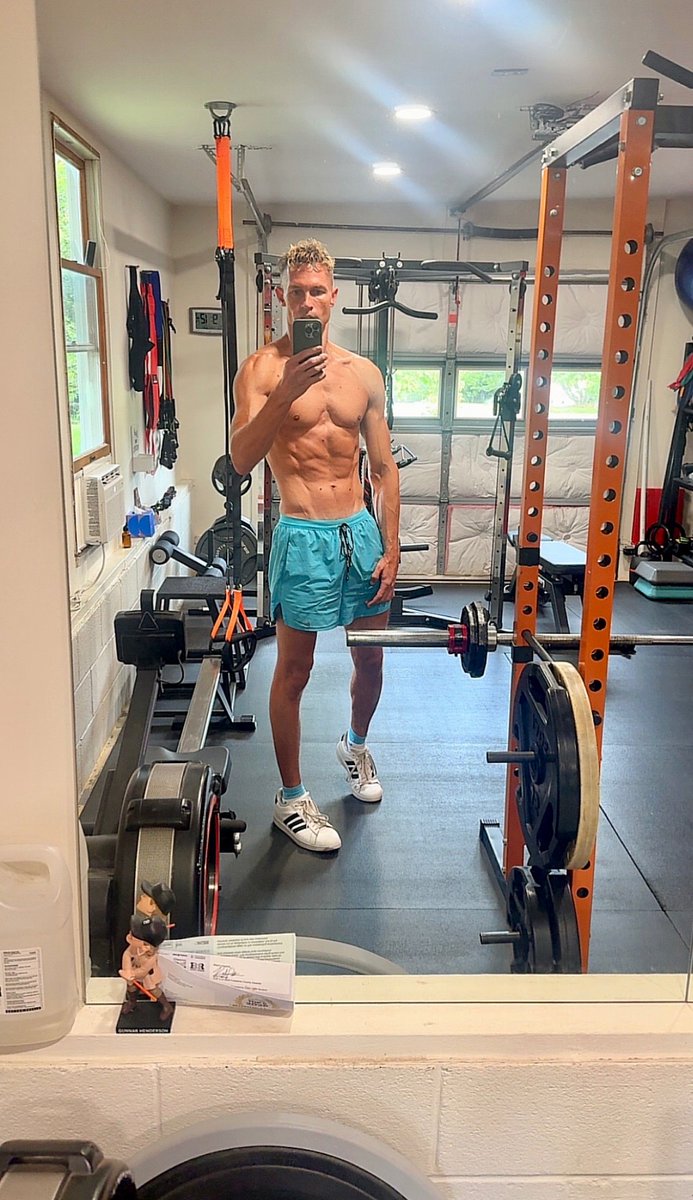 Eric_LeanMuscle's tweet photo. Who wants to workout? https://t.co/bsmO9zdjAv