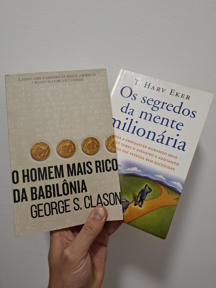 obrunomerlini's tweet photo. O homem mais rico da Babilônia vs Os segredos da mente milionária

Quem vence esse duelo na sua opinião? https://t.co/KBfw6qCIan