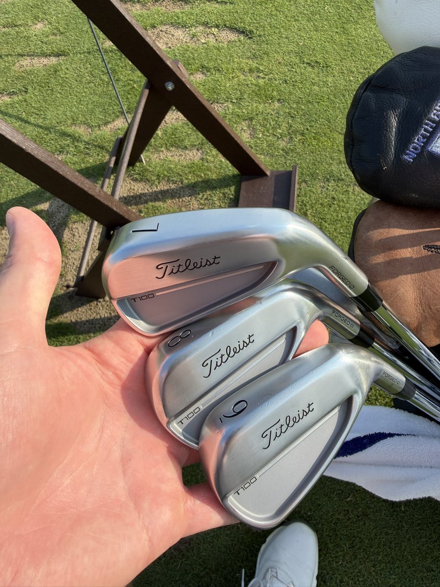millerswhizzer's tweet photo. Part 2. Ball 2021 ProV1. Bag Hoofer https://t.co/hMfNrbkURB