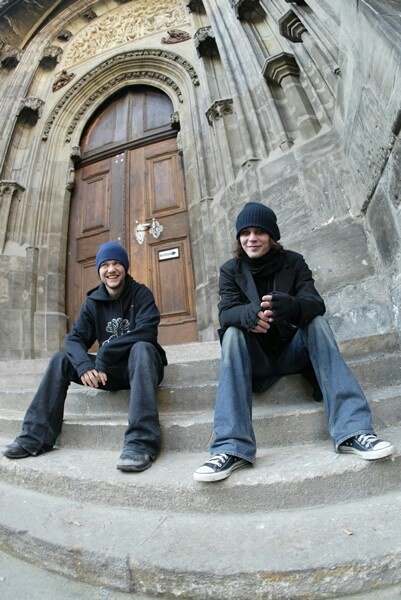 dailybammargera's tweet photo. Bam and Ville!! https://t.co/gQAjgq3GKS