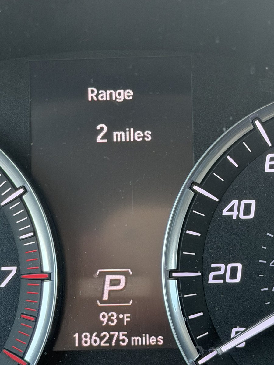 PawsAndSoles's tweet photo. someone send me money for gas 🙂‍↕️🙂‍↕️ #spoilme #princess https://t.co/PQQn1YRcmJ