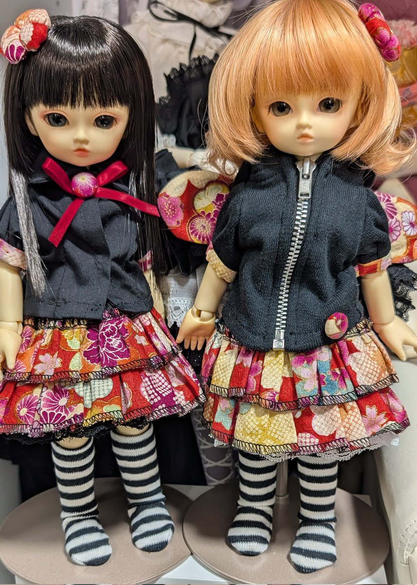 uzumakinejimaki's tweet photo. ドルパの戦利品のドレス。
やはりお下がりでないその子のためのドレスを1着といったらこのディーラーさん(@kikyo_murasaki)なのです。
ペチコートセットも思った通りピッタリ丈で
裾からちょっとだけ見えるのマジかわよすです。
ありがとうございました!
#Violet_Scale https://t.co/1UBGkuF9aL