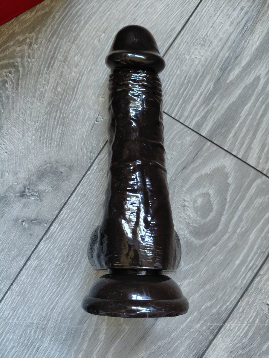 muffin6328's tweet photo. Big Black Dildo 8 inch. Read first image description. Selling for £15 free postage https://t.co/dqMTlchxP3