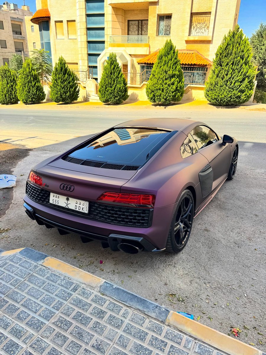 ApexDistrictX's tweet photo. AUDI R8 V10 💜 https://t.co/eyLm0YeU8f