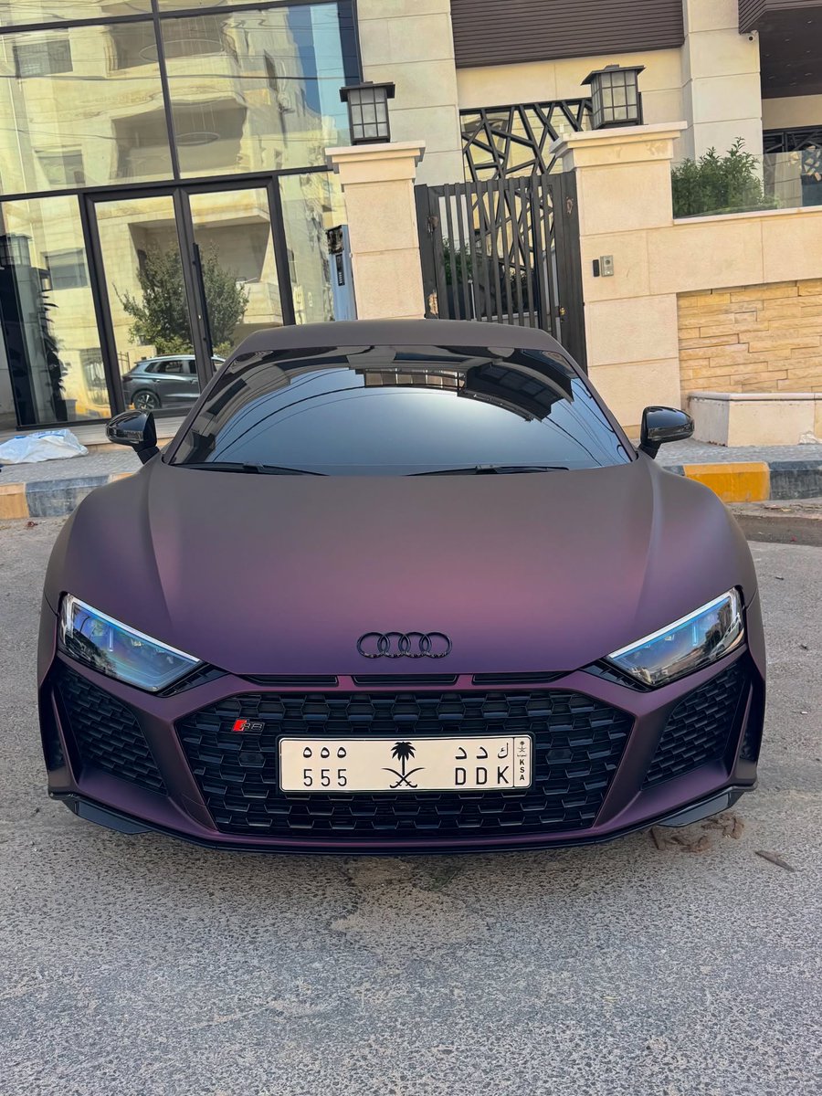 ApexDistrictX's tweet photo. AUDI R8 V10 💜 https://t.co/eyLm0YeU8f