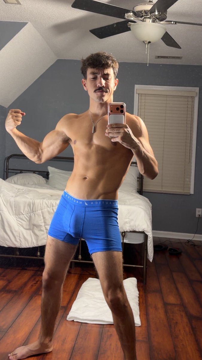 matteofit3's tweet photo. 🩶!Couple new briefs to collection!💙
😍¿wonder what color would look best on me?🤔🍆
#lgbt #gay #bi #fyp #mlm #trend #viral #fit #model #abs #mustache #fypシ゚viral #bulge #content #fitguy #of https://t.co/YnCGZ65Vjd