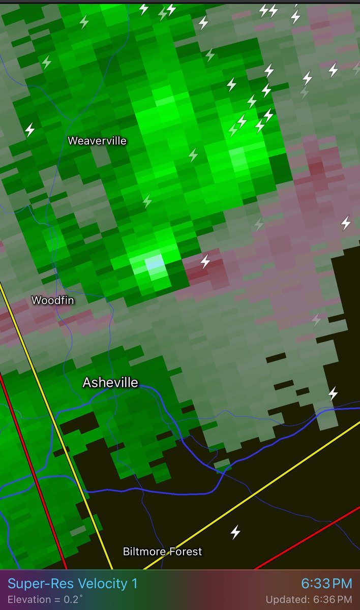 Chris040903's tweet photo. Eastern Asheville, NC needs to be sheltered, That area seems to be in the most immediate danger from a *POSSIBLE* (not confirmed) tornado. https://t.co/kkSSMhd0Or
